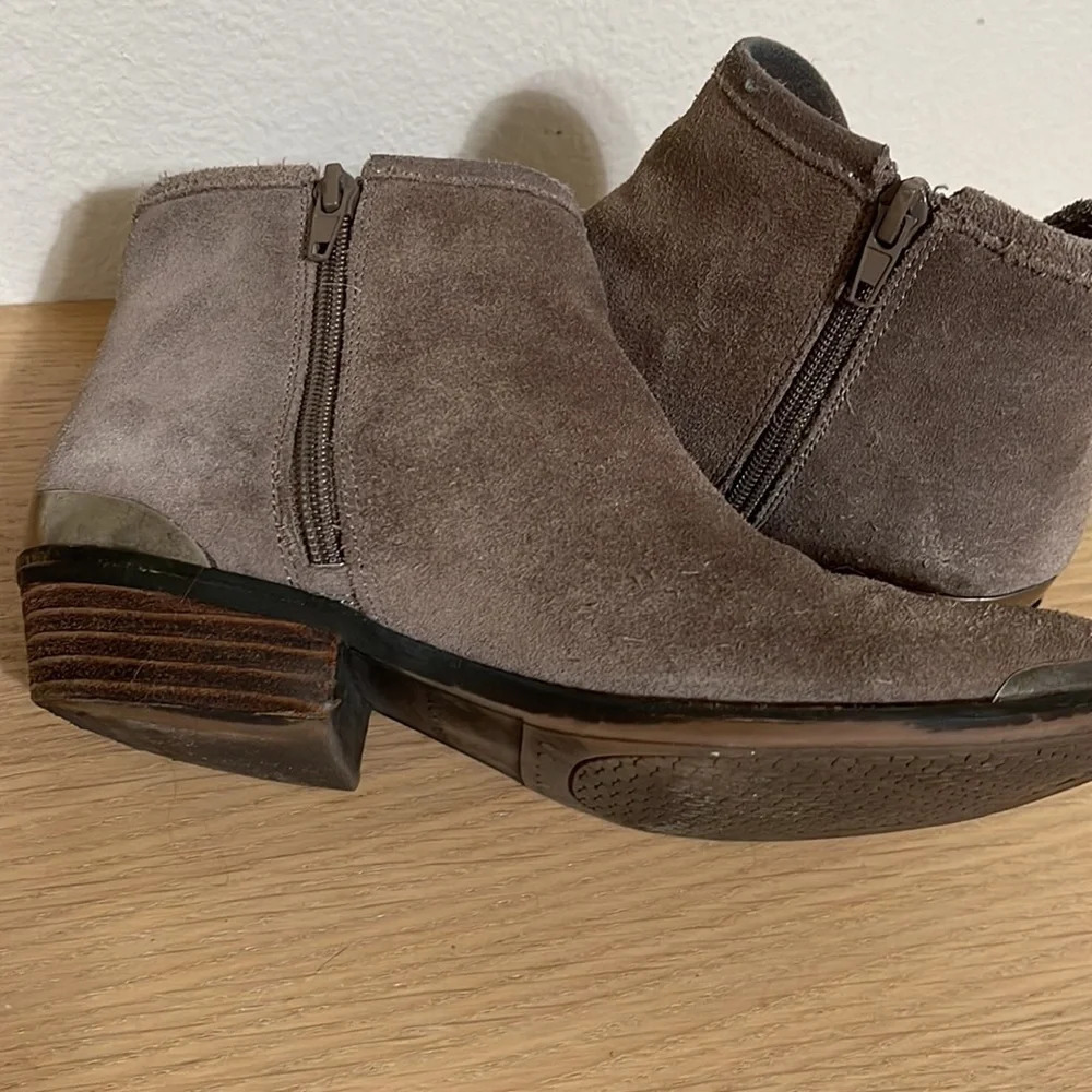 Lucky ankle booties size 6 tan brown - Picture 6 of 16